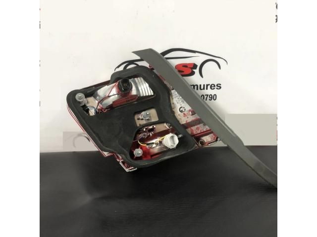 bontott BMW 7 Jobb Belső Hátsó Lámpa