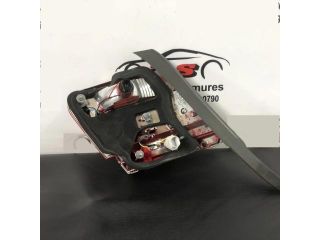 bontott BMW 7 Jobb Belső Hátsó Lámpa