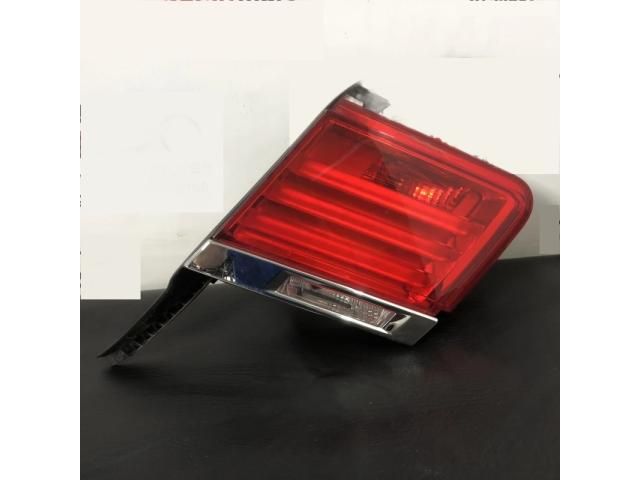 bontott BMW 7 Jobb Belső Hátsó Lámpa