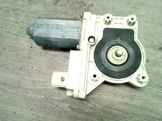 bontott BMW 7 Jobb első Ablakemelő Motor