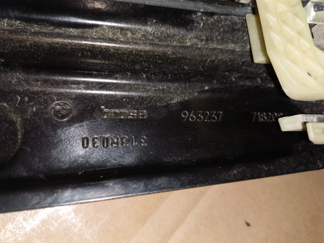 bontott BMW 7 Jobb első Ablakemelő Szerkezet (Elektromos)