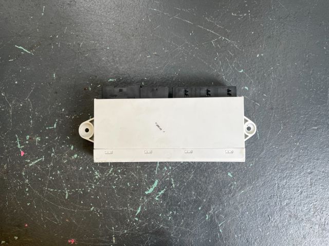 bontott BMW 7 Jobb első Ajtó Vezérlőegység