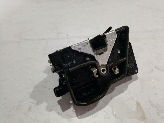 bontott BMW 7 Jobb első Ajtózár