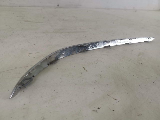 bontott BMW 7 Jobb első Lökhárító Díszléc