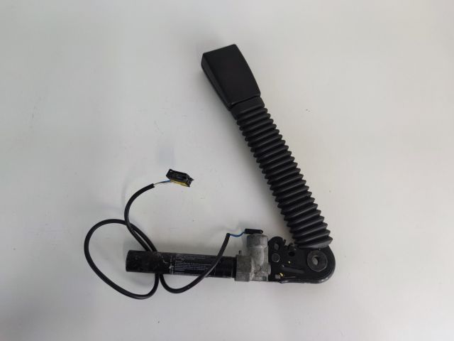 bontott BMW 7 Jobb első Övfeszítő