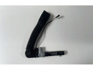 bontott BMW 7 Jobb első Övfeszítő