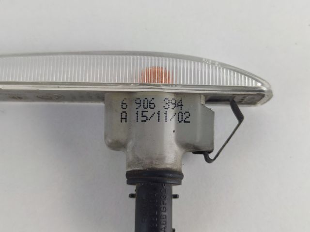 bontott BMW 7 Jobb első Sárvédő Irányjelző