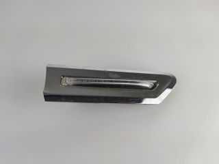 bontott BMW 7 Jobb első Sárvédő Irányjelző