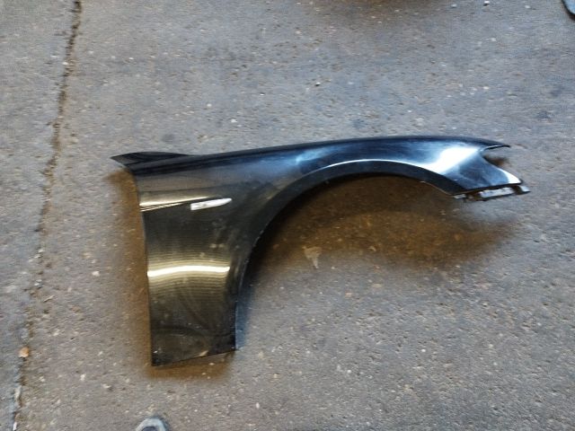 bontott BMW 7 Jobb első Sárvédő