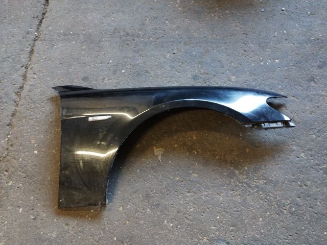 bontott BMW 7 Jobb első Sárvédő