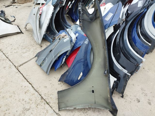 bontott BMW 7 Jobb első Sárvédő