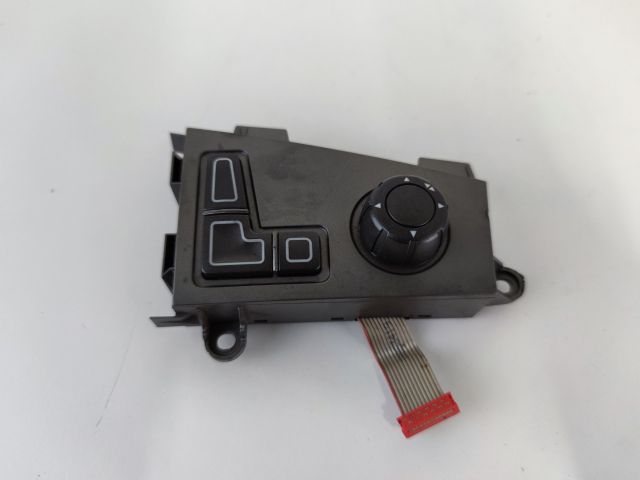 bontott BMW 7 Jobb első Ülésállító Kapcsoló