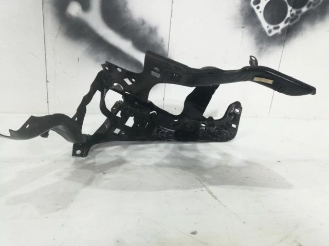 bontott BMW 7 Jobb Fényszóró Lámpakeret