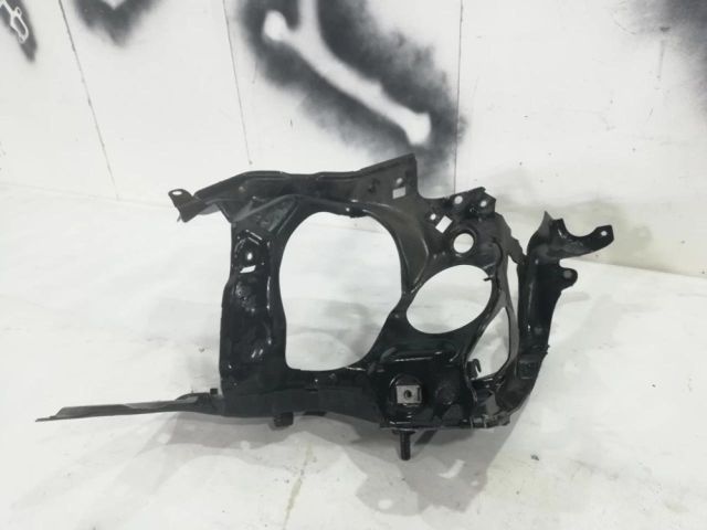 bontott BMW 7 Jobb Fényszóró Lámpakeret