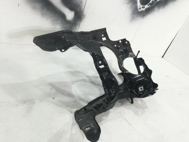 bontott BMW 7 Jobb Fényszóró Lámpakeret