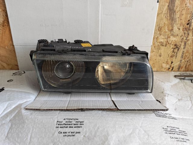 bontott BMW 7 Jobb Fényszóró