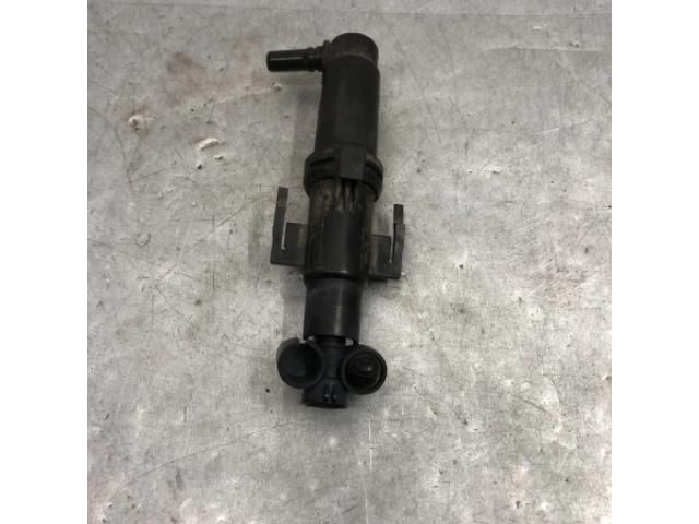 bontott BMW 7 Jobb Fényszórómosó Fúvóka