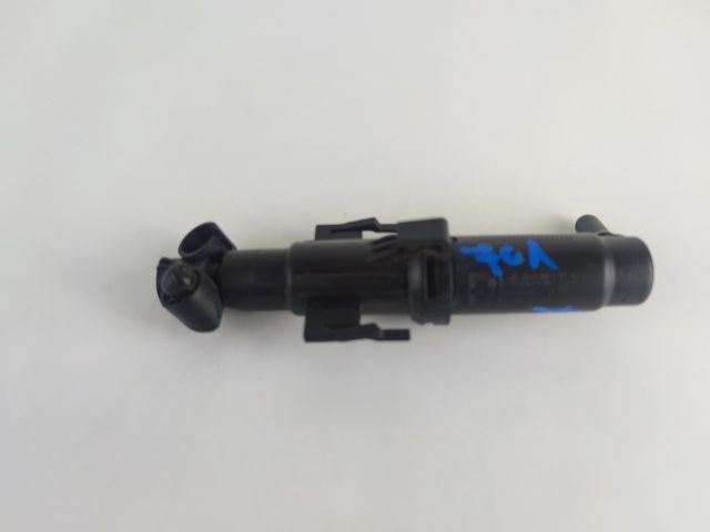 bontott BMW 7 Jobb Fényszórómosó Fúvóka