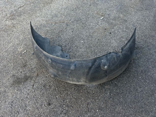 bontott BMW 7 Jobb hátsó Hátsó Dobbetét (Kerékjárati, Műanyag)