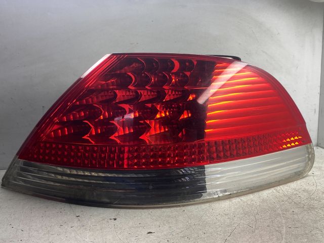 bontott BMW 7 Jobb Hátsó Lámpa