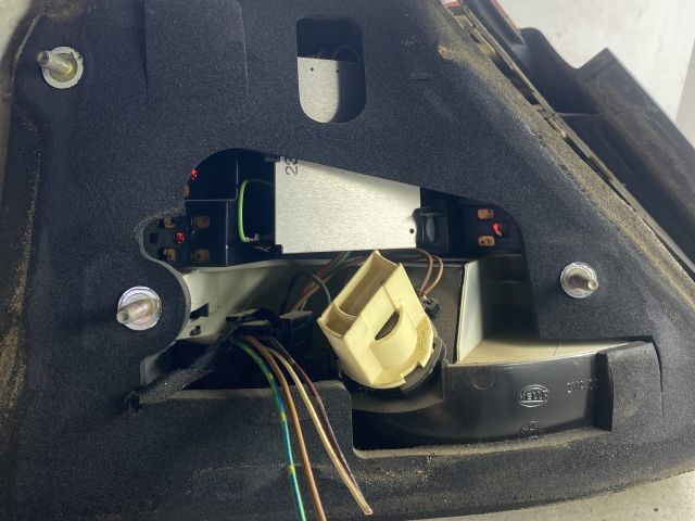 bontott BMW 7 Jobb Hátsó Lámpa