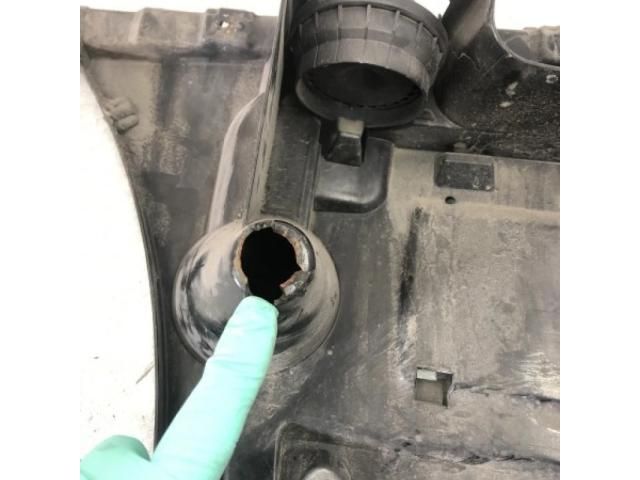 bontott BMW 7 Jobb hátsó Lökhárító Tartó (Műanyag)