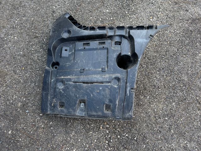 bontott BMW 7 Jobb hátsó Oldal Lökhárító Tartó (Műanyag)