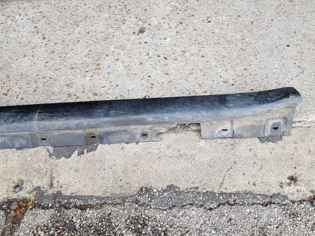 bontott BMW 7 Jobb Küszöb