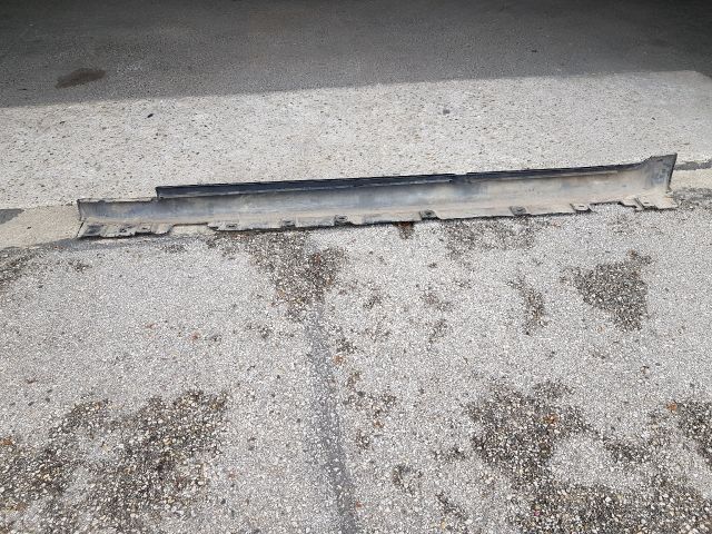 bontott BMW 7 Jobb Küszöb