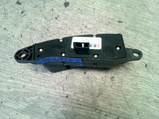 bontott BMW 7 Jobb Multikormány Kapcsoló