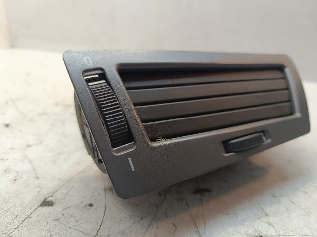 bontott BMW 7 Jobb Szellőző