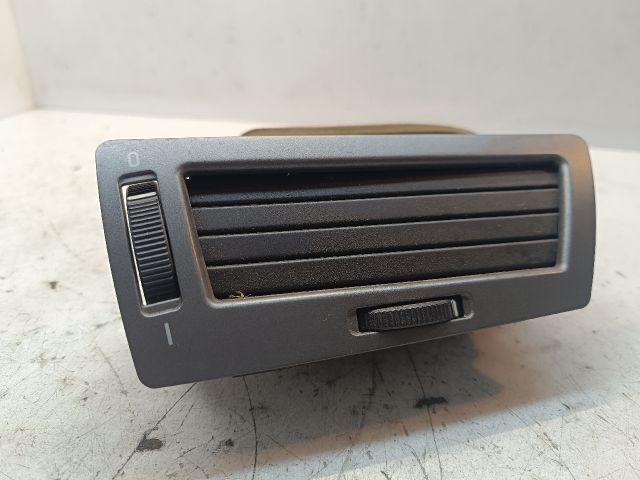 bontott BMW 7 Jobb Szellőző