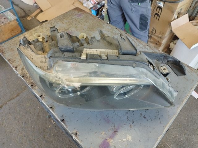 bontott BMW 7 Jobb Xenon Fényszóró