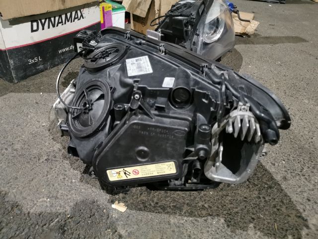 bontott BMW 7 Jobb Xenon Fényszóró