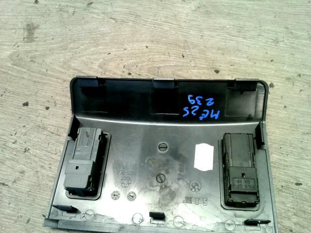 bontott BMW 7 Kapcsoló (Magában)