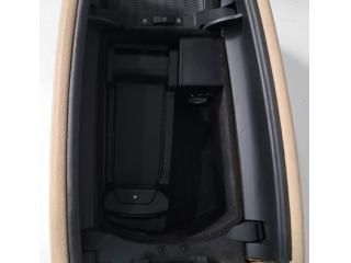 bontott BMW 7 Könyöklő