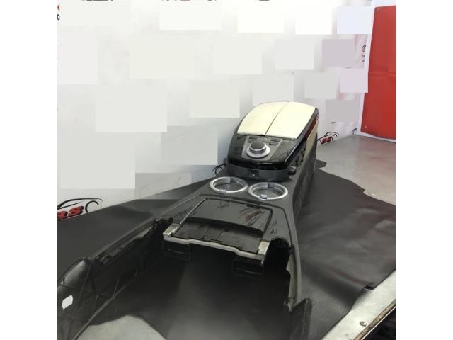 bontott BMW 7 Könyöklő