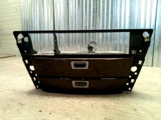 bontott BMW 7 Középkonzol Keret