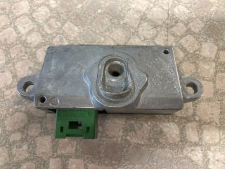 bontott BMW 7 Légzsák Indító Modul Oldallégzsák