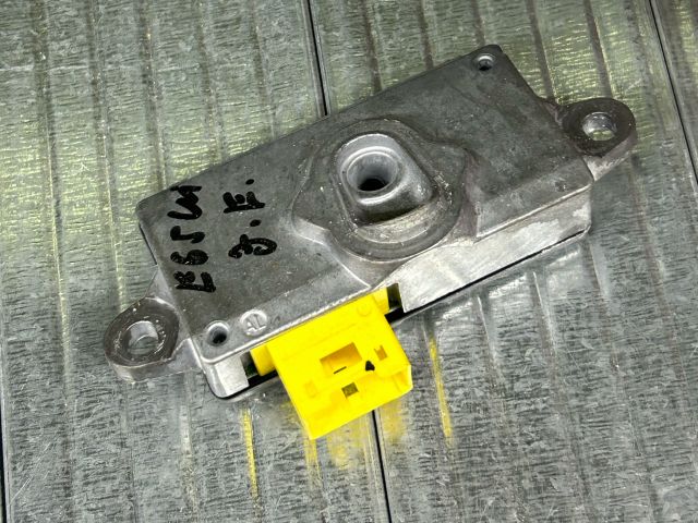 bontott BMW 7 Légzsák Indító Modul Oldallégzsák