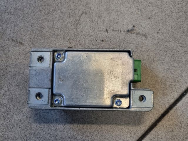 bontott BMW 7 Légzsák Indító Modul Oldallégzsák