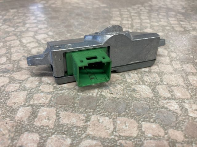 bontott BMW 7 Légzsák Indító Modul Oldallégzsák