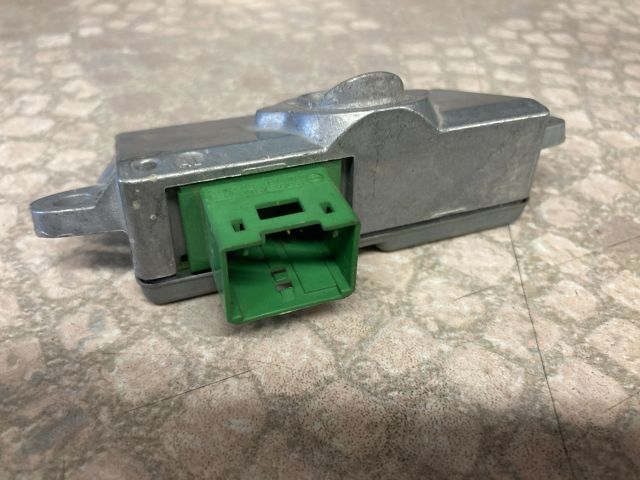 bontott BMW 7 Légzsák Indító Modul Oldallégzsák