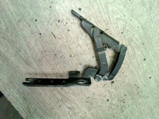 bontott BMW 7 Motorháztető Bal Zsanér