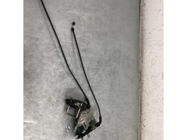 bontott BMW 7 Motorháztető Zárszerkezet