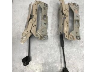 bontott BMW 7 Motorháztető Zsanér Pár