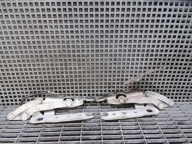 bontott BMW 7 Motorháztető Zsanér Pár