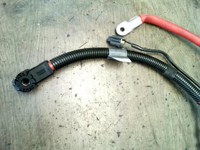 bontott BMW 7 Pozitív Kábel