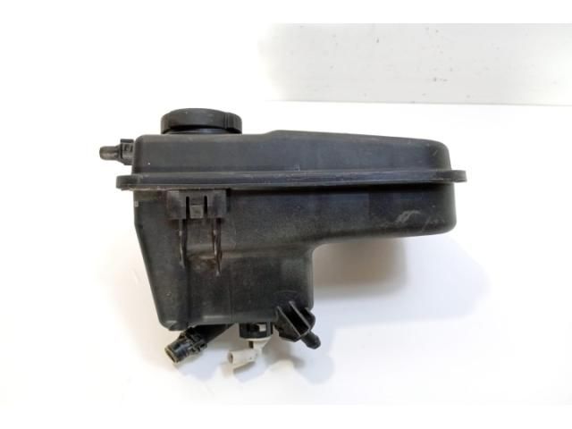 bontott BMW 7 Szervóolaj Tartály