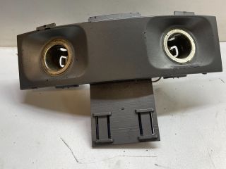 bontott BMW 7 Szivargyújtó Aljzat